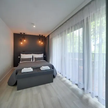 Nowoczesny Sun Seasons 24 W Karpaczu Z Parkingiem I Balkonem By Renters كارباش