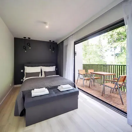 Nowoczesny Sun Seasons 24 W Karpaczu Z Parkingiem I Balkonem By Renters *